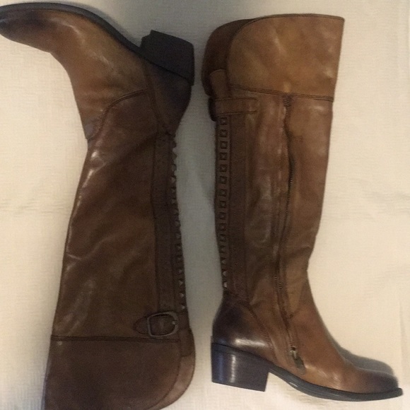 Vince Camus brown leather studded boots - Picture 2 of 2